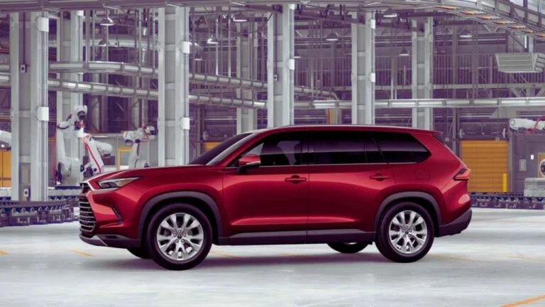 2026 Grand Highlander Hybrid MAX, Toyota Grand Highlander 2026, Grand Highlander Ruby Flare Pearl, 362HP Hybrid MAX SUV, 2026 Toyota Grand Highlander Review, Grand Highlander Limited Features, Toyota 3-Row SUV 2026, Best Family SUV 2026,