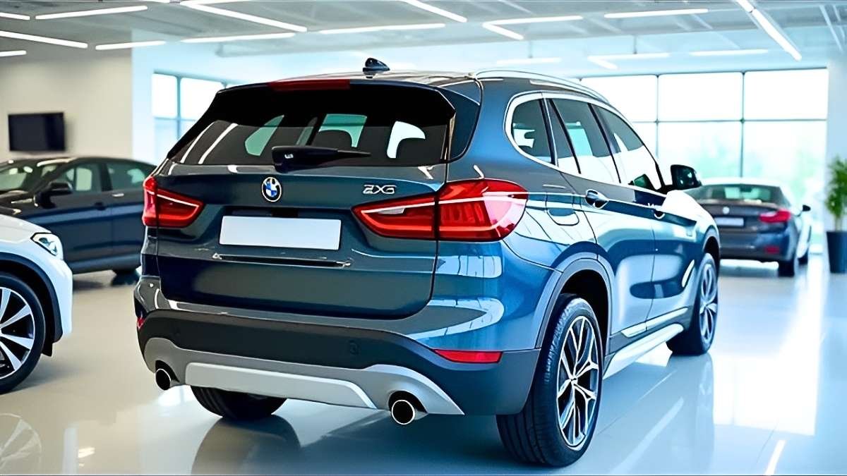 2025 BMW X1, BMW X1 Review, AWD SUV BMW, Compact Luxury SUV 2025, BMW X1 Interior, LED Lighting BMW, Turbo Engine X1, BMW Infotainment Features, Safety Features BMW X1, Driving Dynamics BMW